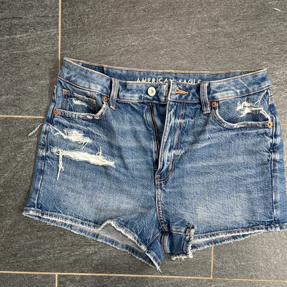 American Eagle Outfitters Distressed mom Jean Shorts